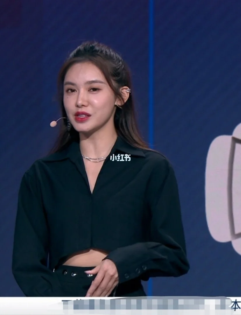 关于穆古鲁扎重返赛场，比赛规则变更首场状态出色，雄鹿观众沸腾！的信息