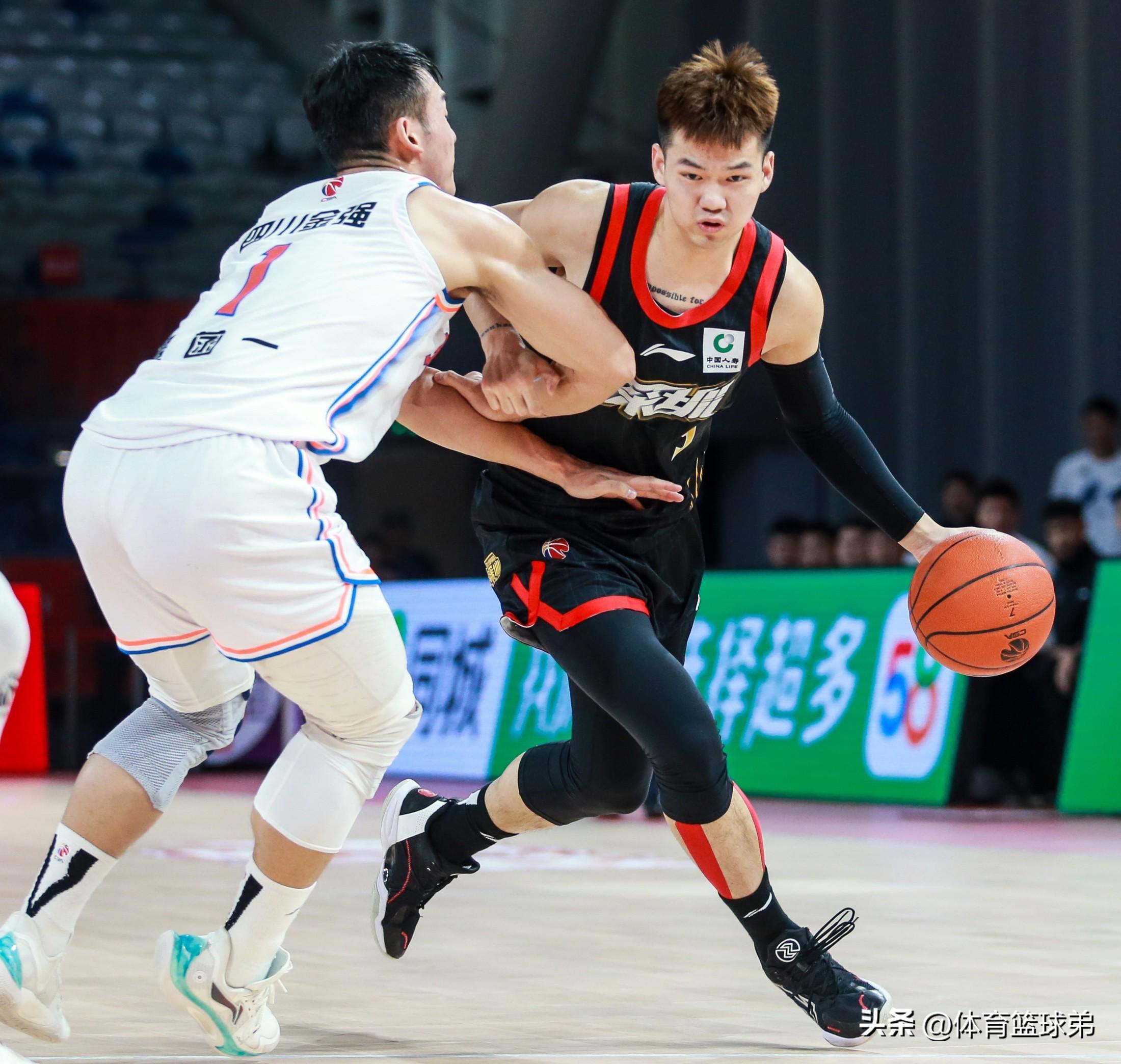 开云体育-转折点山东男篮回应争议；CBA季后赛转会期攻防权衡；气氛紧张；赛季目标并未改变的简单介绍-开云体育